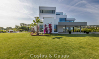 Gloednieuwe luxe villa met een geavanceerd hedendaags design te koop in Sotogrande Alto, Costa del Sol 791887 
