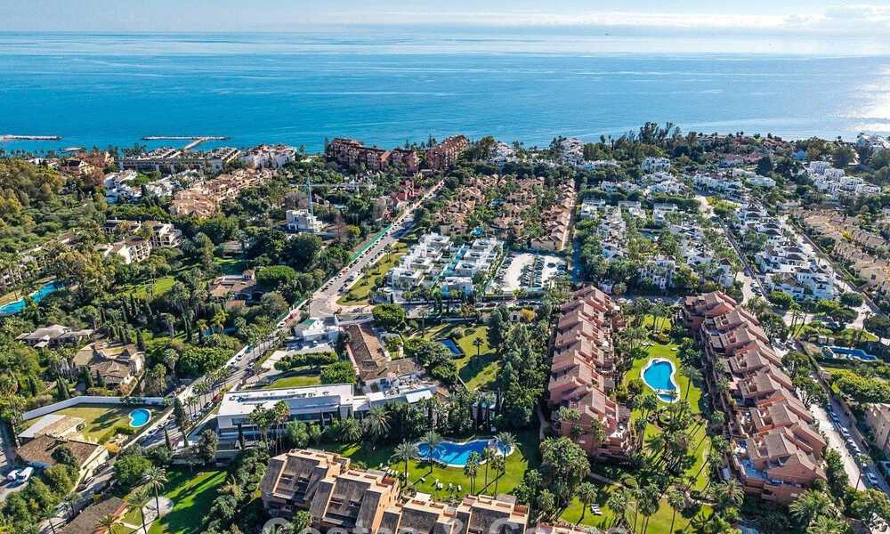 Instapklaar appartement te koop in een exclusieve urbanisatie aan de strandzijde tussen Puerto Banus en San Pedro, Marbella 792032