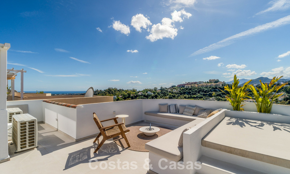 Elegant duplex penthouse met panoramisch uitzicht te koop in La Quinta te Marbella - Benahavis 791948