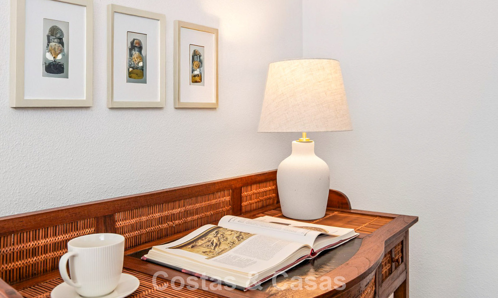 Zeer ruim tuinappartement te koop in een beachfront complex op de New Golden Mile tussen Marbella en Estepona 792111