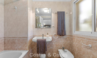 Zeer ruim tuinappartement te koop in een beachfront complex op de New Golden Mile tussen Marbella en Estepona 792115 