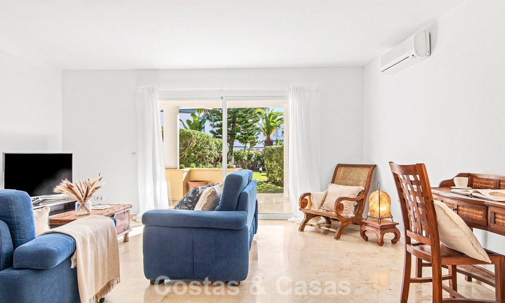 Zeer ruim tuinappartement te koop in een beachfront complex op de New Golden Mile tussen Marbella en Estepona 792138