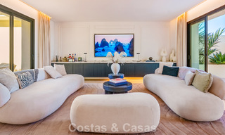 Eigentijds gerenoveerd duplex penthouse met privézwembad en panoramisch zeezicht in Nueva Andalucia, Marbella 792158 