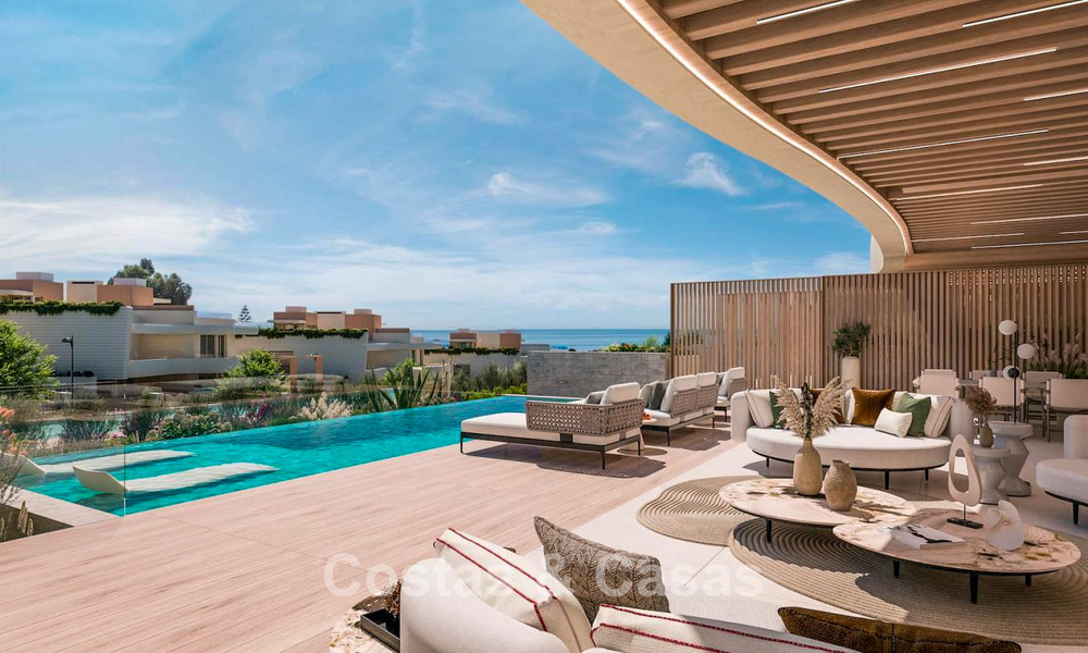 High-end luxe appartement te koop in een eerstelijnstrand complex ten oosten van Marbella centrum 792211