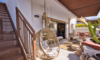 Modern penthouse te koop met panoramische uitzichten op zee en het Istán-meer, net boven Marbella’s Golden Mile 792303 