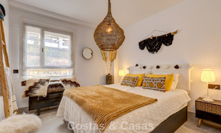 Modern penthouse te koop met panoramische uitzichten op zee en het Istán-meer, net boven Marbella’s Golden Mile 792318 