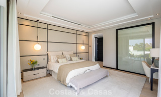 Instapklare, modernistische designvilla te koop, op loopafstand van het strand en voorzieningen in Guadalmina Baja, Marbella 792358 