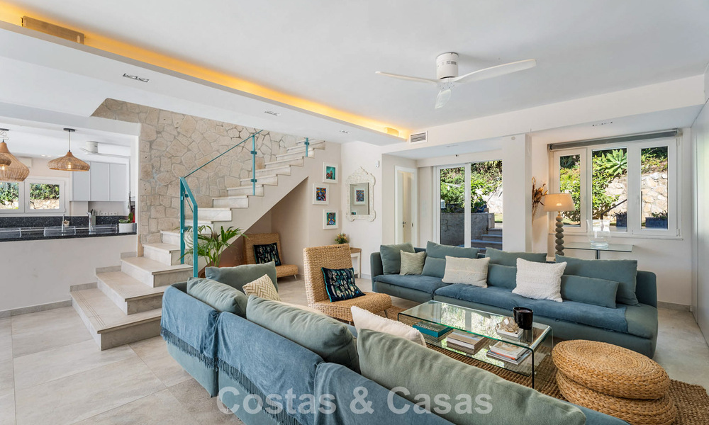 Prachtig gerenoveerde luxevilla met tijdloze Andalusische architectuur te koop aan de oostkant van Marbella 792428