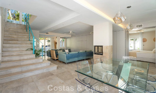 Prachtig gerenoveerde luxevilla met tijdloze Andalusische architectuur te koop aan de oostkant van Marbella 792429 