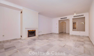 Ruim appartement te koop met 4 slaapkamers in een beachside complex op de New Golden Mile tussen Marbella en Estepona 792471 