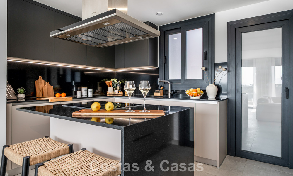 Gloednieuw, modern penthouse met ruim solarium te koop in een gated complex in Benahavis - Marbella 792571