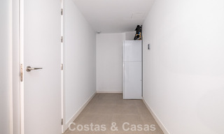 Instapklaar, gloednieuw herenhuis met hedendaagse bouwstijl te koop op de New Golden Mile tussen Marbella en Estepona 792611 