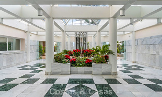 Zeer ruim duplex penthouse te koop op enkele stappen van alle voorzieningen in het centrum van San Pedro, Marbella 792700 