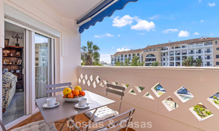 Zeer ruim duplex penthouse te koop op enkele stappen van alle voorzieningen in het centrum van San Pedro, Marbella 792711 