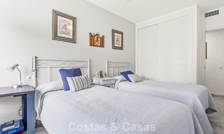 Zeer ruim duplex penthouse te koop op enkele stappen van alle voorzieningen in het centrum van San Pedro, Marbella 792716 