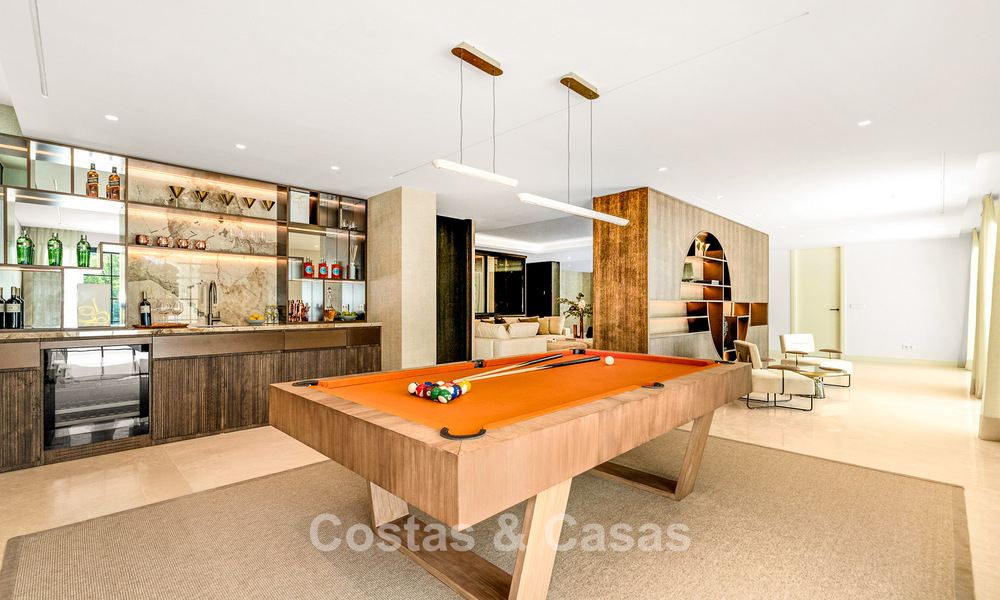 Luxueuze en tijdloze villa met panoramisch uitzicht te koop in Nueva Andalucía, Marbella 792897