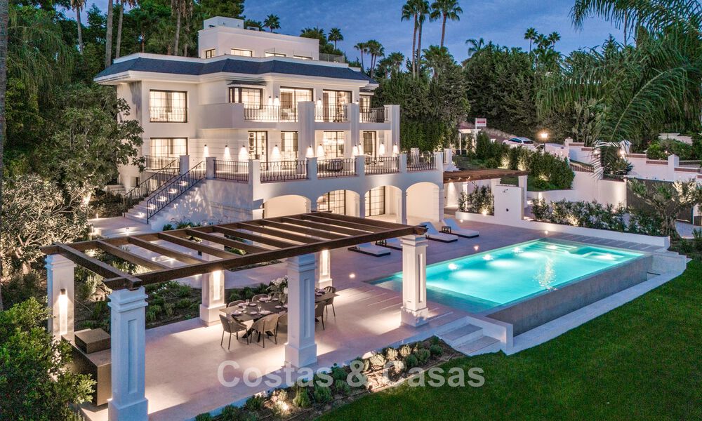 Luxueuze en tijdloze villa met panoramisch uitzicht te koop in Nueva Andalucía, Marbella 792910