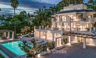 Luxueuze en tijdloze villa met panoramisch uitzicht te koop in Nueva Andalucía, Marbella 792912 