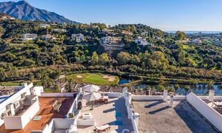 Prachtig gerenoveerd penthouse met ruim dakterras te koop in La Quinta golfresort, Benahavís - Marbella 793005 