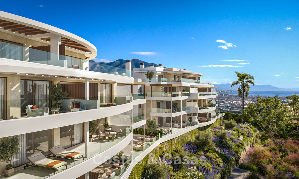 Innovatieve appartementen met panoramisch zeezicht te koop in een golfresort in Mijas Costa, Costa del Sol 792974