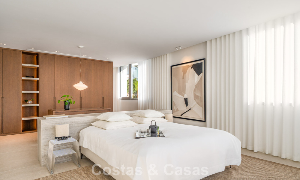 Moderne halfvrijstaande villa te koop met subliem zeezicht in een gated community van Sierra Blanca, Marbella’s Golden Mile 793034