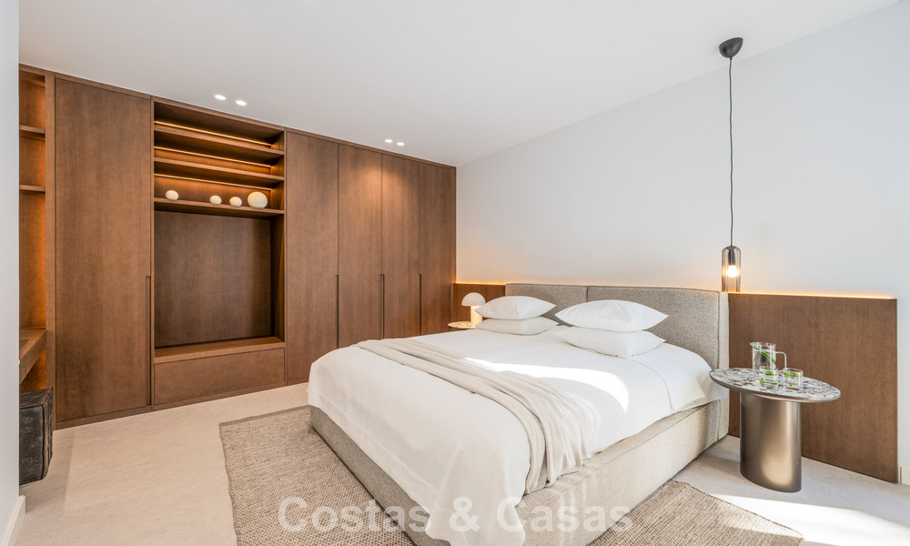 Moderne halfvrijstaande villa te koop met subliem zeezicht in een gated community van Sierra Blanca, Marbella’s Golden Mile 793038