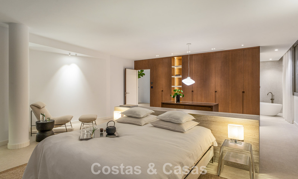 Moderne halfvrijstaande villa te koop met subliem zeezicht in een gated community van Sierra Blanca, Marbella’s Golden Mile 793054
