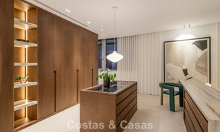 Moderne halfvrijstaande villa te koop met subliem zeezicht in een gated community van Sierra Blanca, Marbella’s Golden Mile 793056 