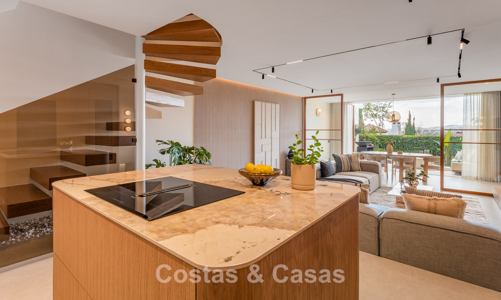 Stijlvol en instapklaar herenhuis met 4 slaapkamers te koop in Aloha, ueva Andalucia, Marbella 793262