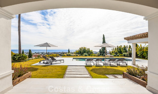 Instapklare, eigentijds-mediterrane villa met onverstoord, panoramisch zeezicht te koop in Benahavis - Marbella 793444 