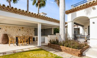 Instapklare, eigentijds-mediterrane villa met onverstoord, panoramisch zeezicht te koop in Benahavis - Marbella 793447 
