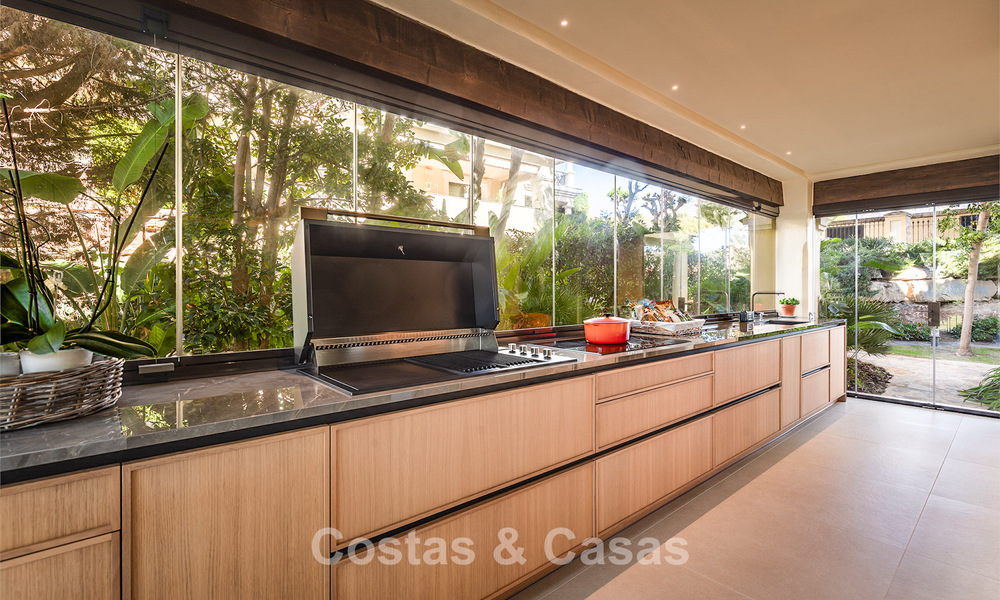 Exclusief, ruim tuinappartement met privézwembad te koop in Aloha, Nueva Andalucía, Marbella 793476