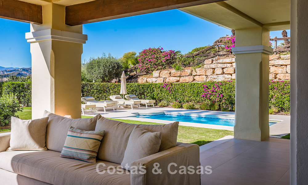 Exclusief, ruim tuinappartement met privézwembad te koop in Aloha, Nueva Andalucía, Marbella 793477