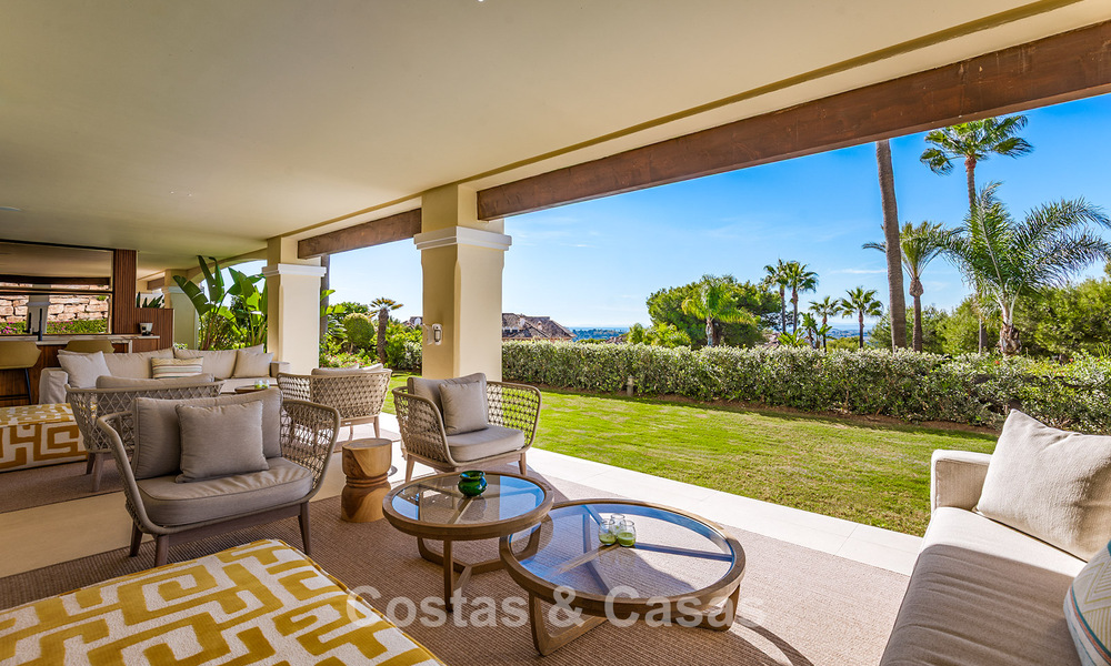 Exclusief, ruim tuinappartement met privézwembad te koop in Aloha, Nueva Andalucía, Marbella 793482