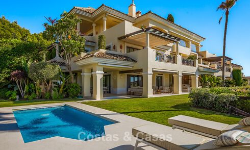 Exclusief, ruim tuinappartement met privézwembad te koop in Aloha, Nueva Andalucía, Marbella 793483