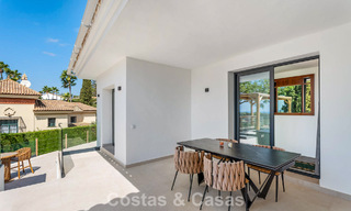 Elegante moderne villa op loopafstand van het strand te koop in Elviria, ten oosten van Marbella centrum 793640 