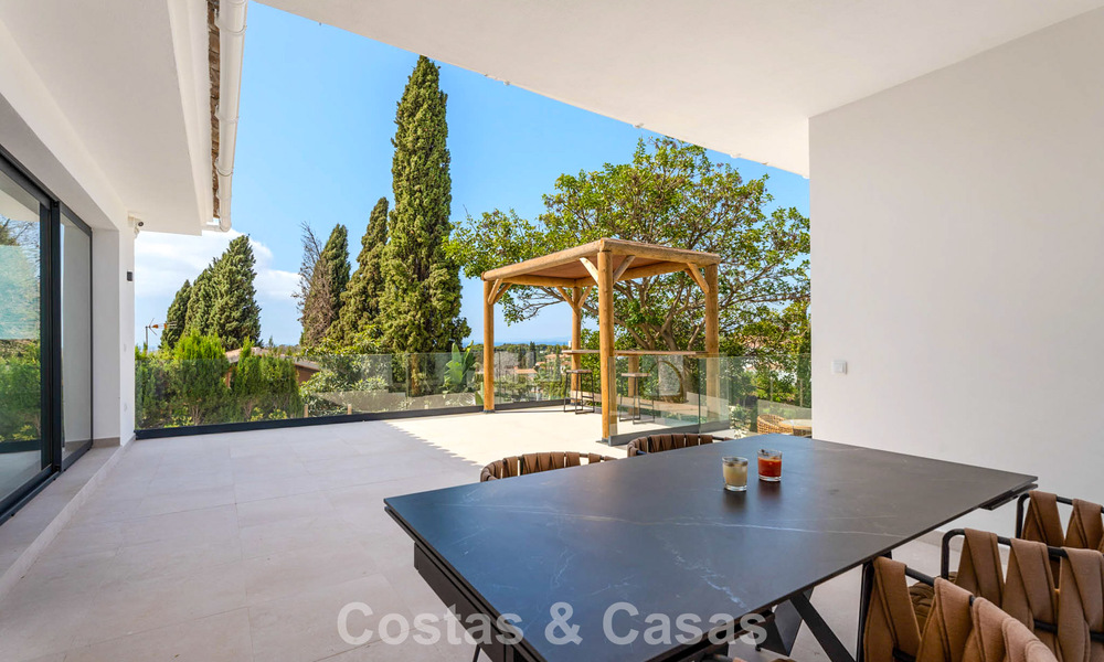 Elegante moderne villa op loopafstand van het strand te koop in Elviria, ten oosten van Marbella centrum 793648