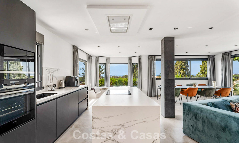 Elegante moderne villa op loopafstand van het strand te koop in Elviria, ten oosten van Marbella centrum 793649