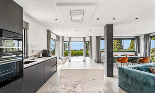 Elegante moderne villa op loopafstand van het strand te koop in Elviria, ten oosten van Marbella centrum 793649 