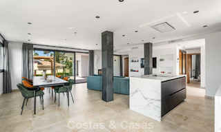 Elegante moderne villa op loopafstand van het strand te koop in Elviria, ten oosten van Marbella centrum 793651 
