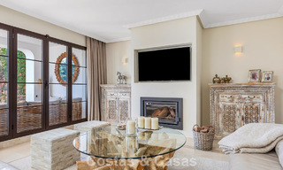 Prachtig rijhuis met panoramisch uitzicht te koop en ruime tuin in een gezochte gated golfurbanisatie in Benahavis - Marbella 793685 