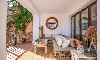 Prachtig rijhuis met panoramisch uitzicht te koop en ruime tuin in een gezochte gated golfurbanisatie in Benahavis - Marbella 793696 