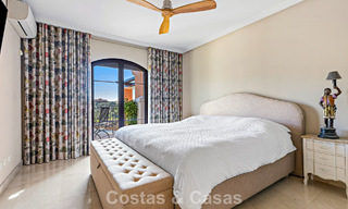 Prachtig rijhuis met panoramisch uitzicht te koop en ruime tuin in een gezochte gated golfurbanisatie in Benahavis - Marbella 793703 