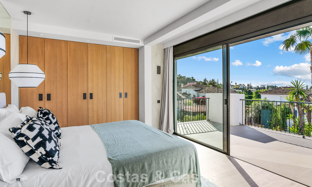 Hoogwaardig gerenoveerde familievilla te koop in de gewilde golfomgeving van Nueva Andalucia, Marbella 793167