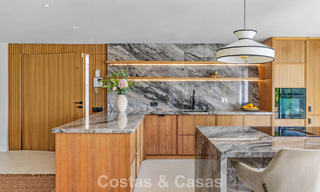 Hoogwaardig gerenoveerde familievilla te koop in de gewilde golfomgeving van Nueva Andalucia, Marbella 793181 