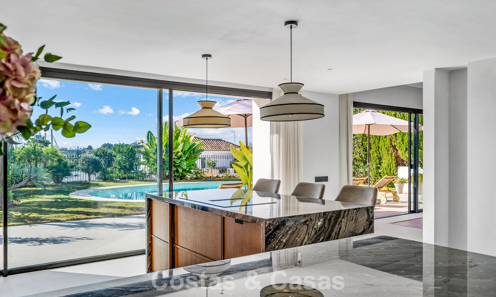 Hoogwaardig gerenoveerde familievilla te koop in de gewilde golfomgeving van Nueva Andalucia, Marbella 793183
