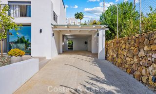 Hoogwaardig gerenoveerde familievilla te koop in de gewilde golfomgeving van Nueva Andalucia, Marbella 793193 