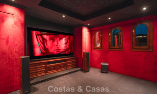 Elegante, Andalusische villa met panoramisch zeezicht te koop in El Madroñal, Benahavís - Marbella 793824 