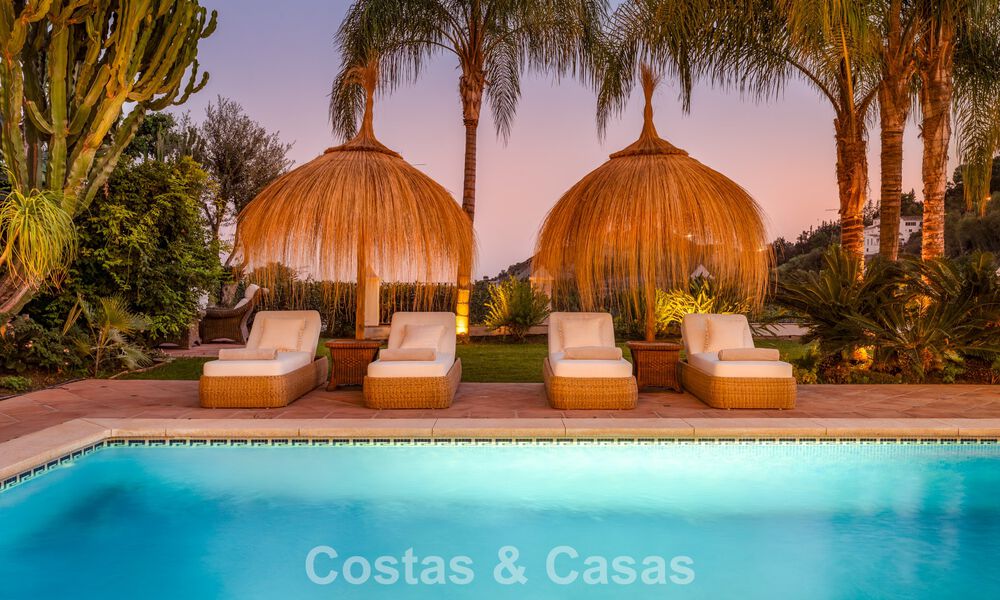 Elegante, Andalusische villa met panoramisch zeezicht te koop in El Madroñal, Benahavís - Marbella 793869