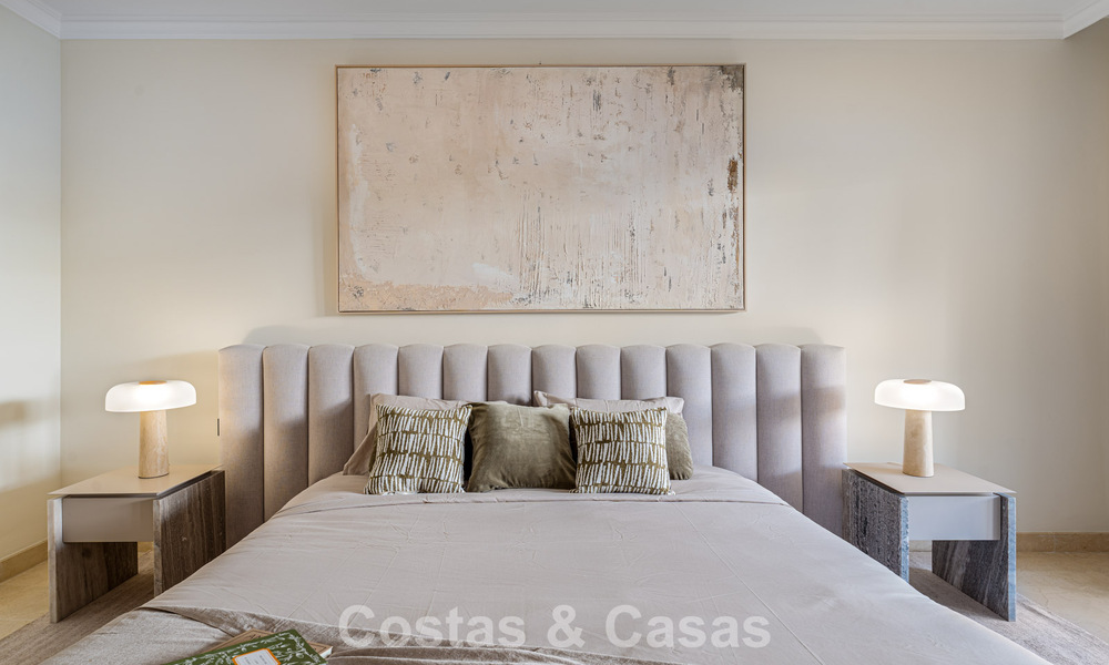 Stijlvol appartement met privétuin te koop in een gated community in Sierra Blanca, Marbella 793886